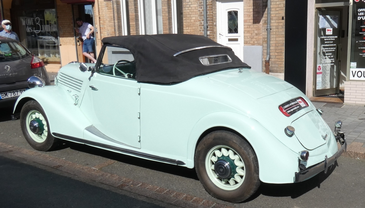 Renault Primaquatre — 10